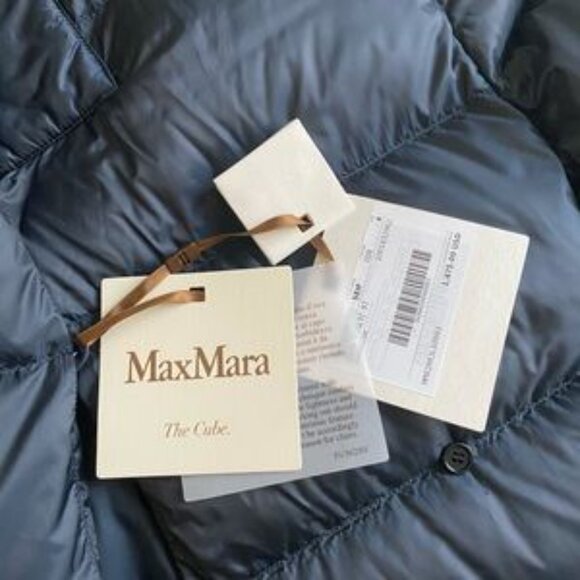 🔹MaxMara / The Cube Down jacket - Picture 6 of 15